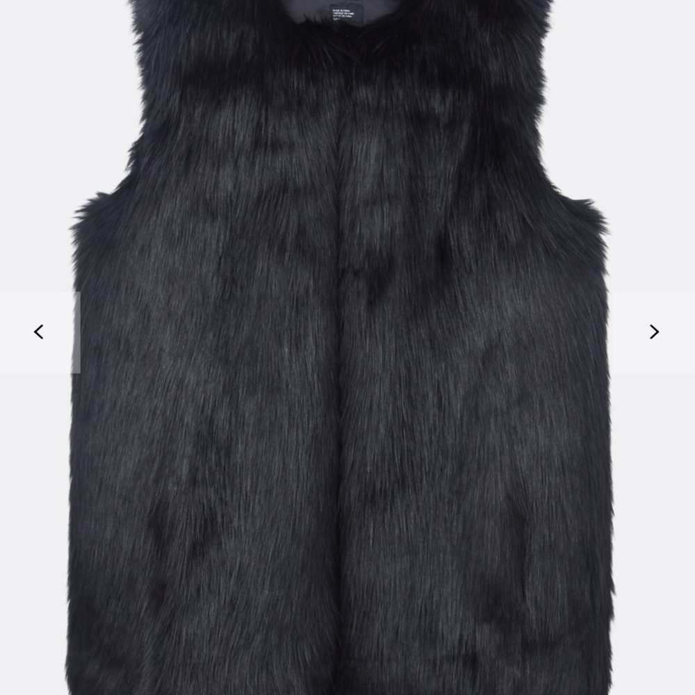 Armani Exchange Fur Vest - Picture 5 of 6